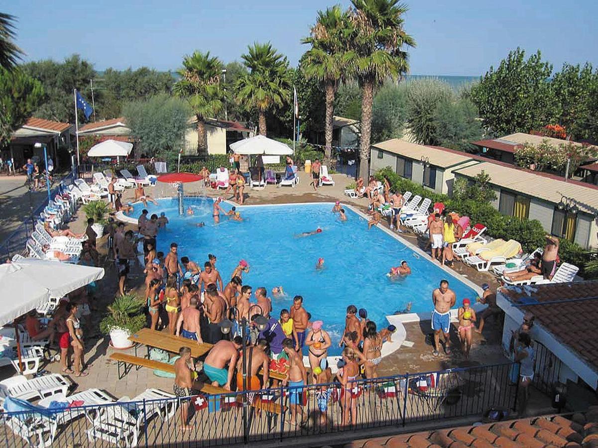 Victoria Mobilehome In Village Juliamare 4* Giulianova